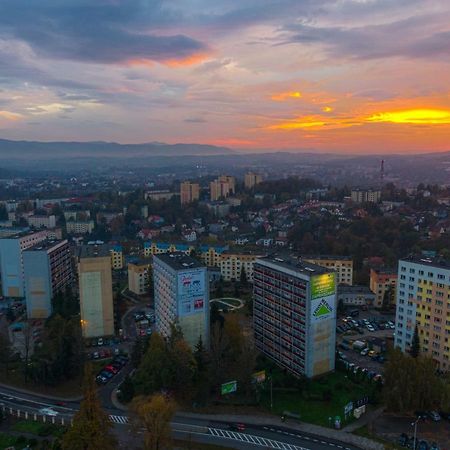 Mieszkanie Na 10 Pietrze Apartment Чешин Екстериор снимка