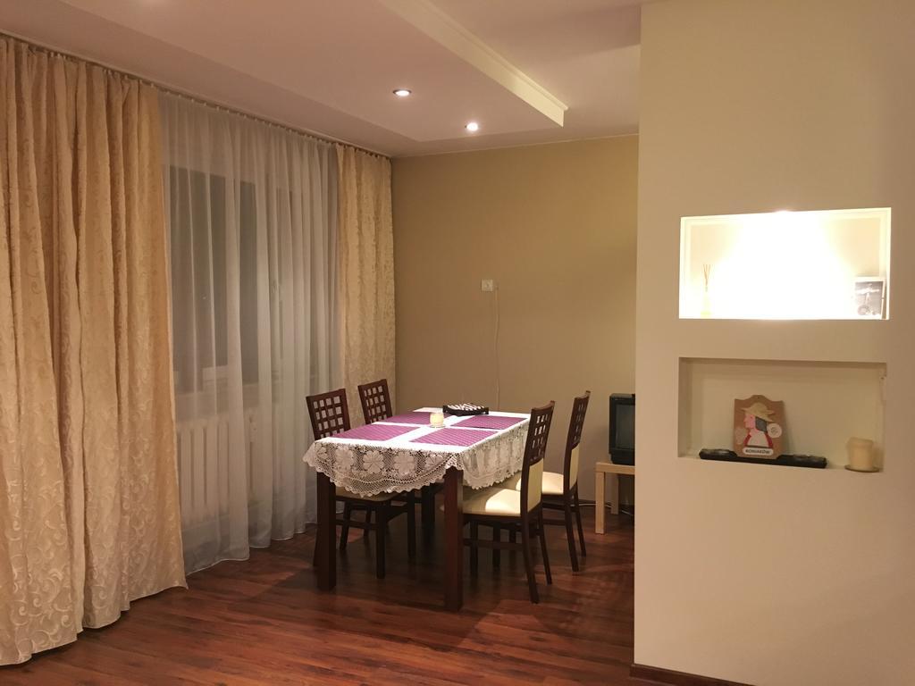 Mieszkanie Na 10 Pietrze Apartment Чешин Екстериор снимка